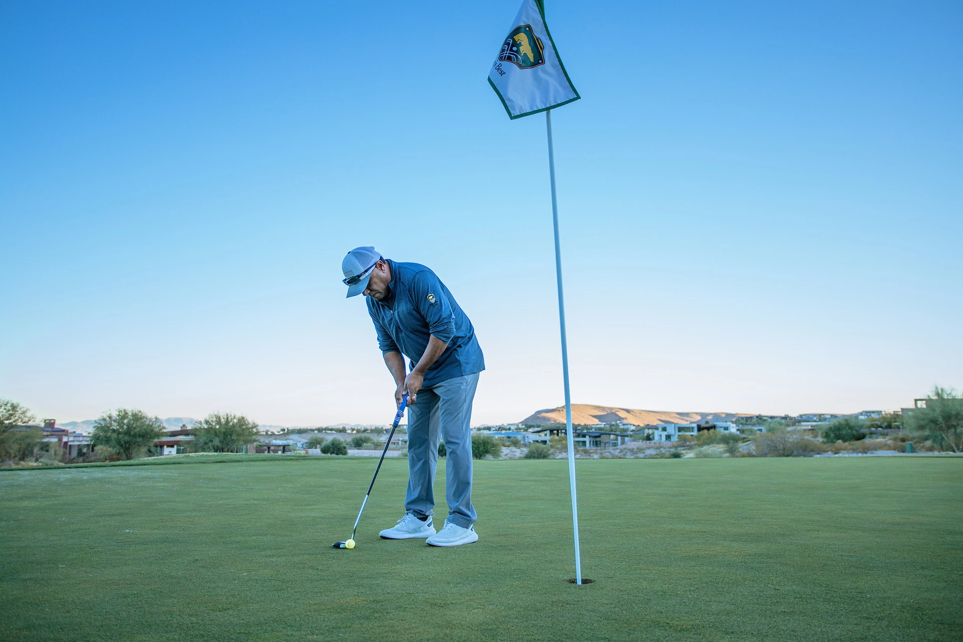 Bear's Best Las Vegas - Member on putting green