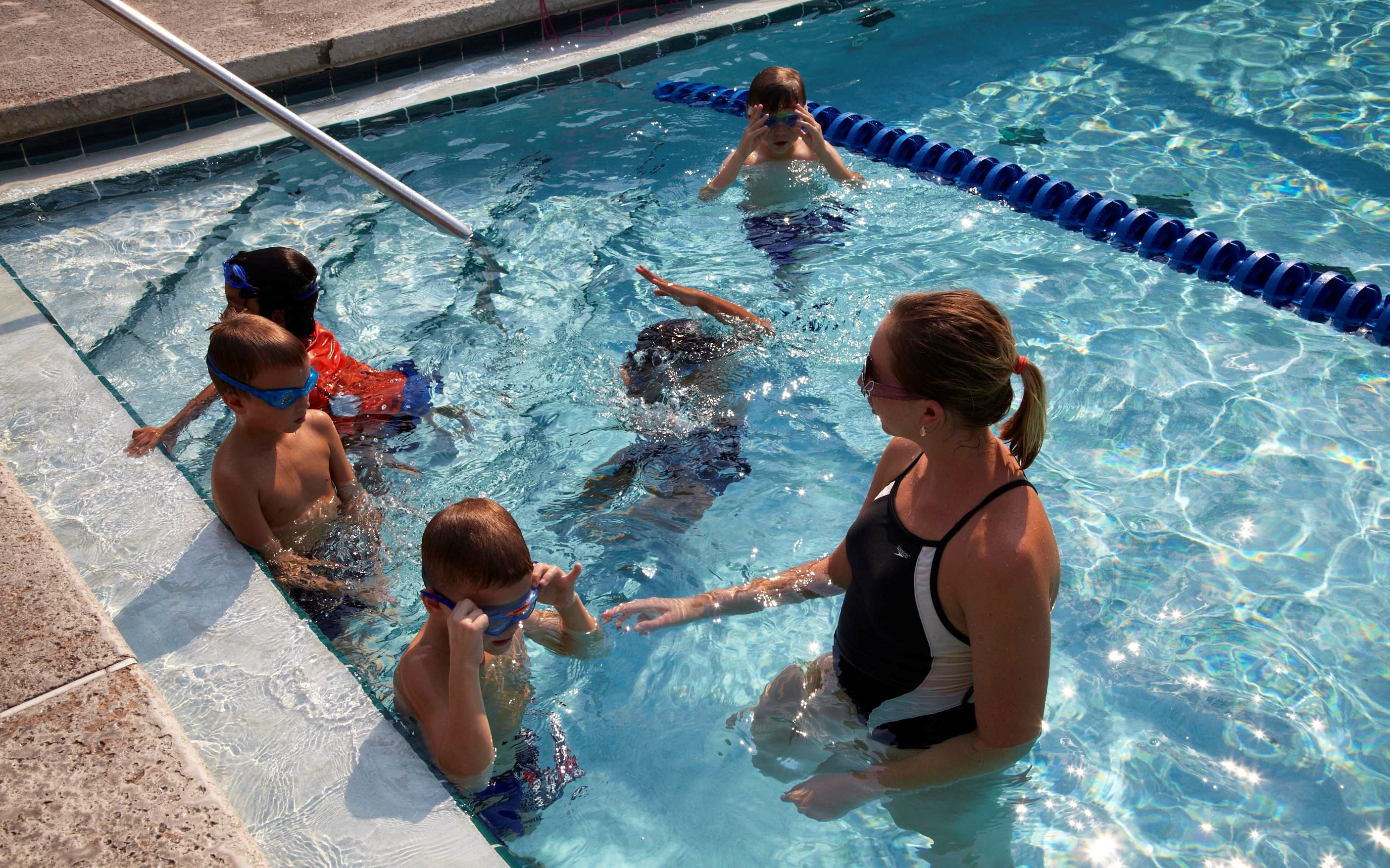 Hawkstone Country Club - Kids in pool