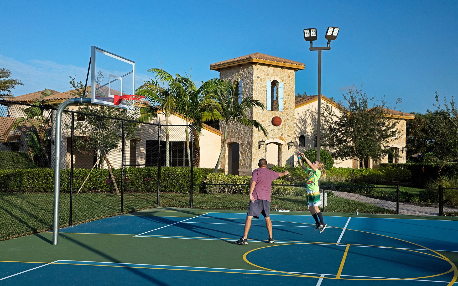 Jupiter Country Club - Basketball