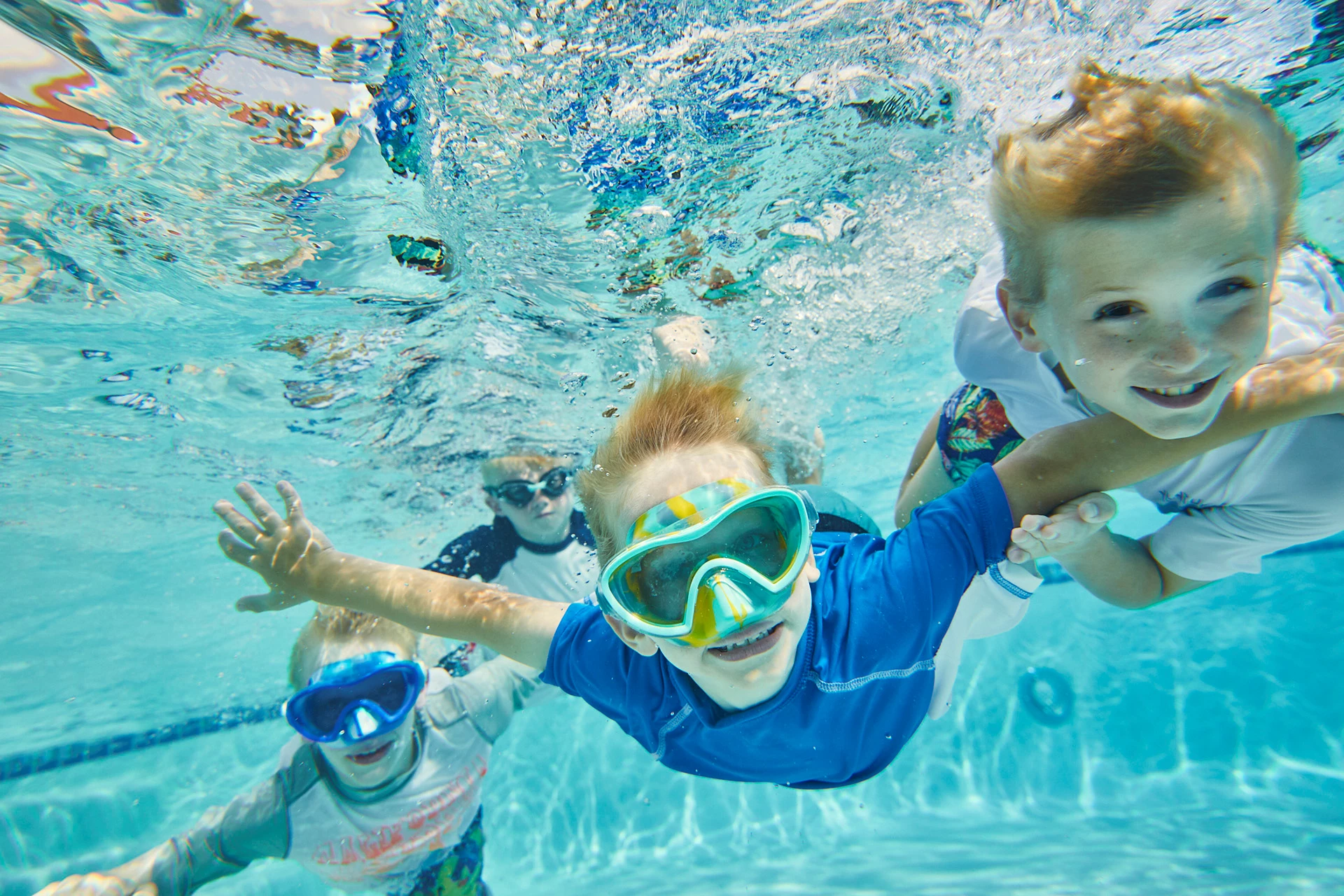 Las Colinas Country Club - Kids in the pool