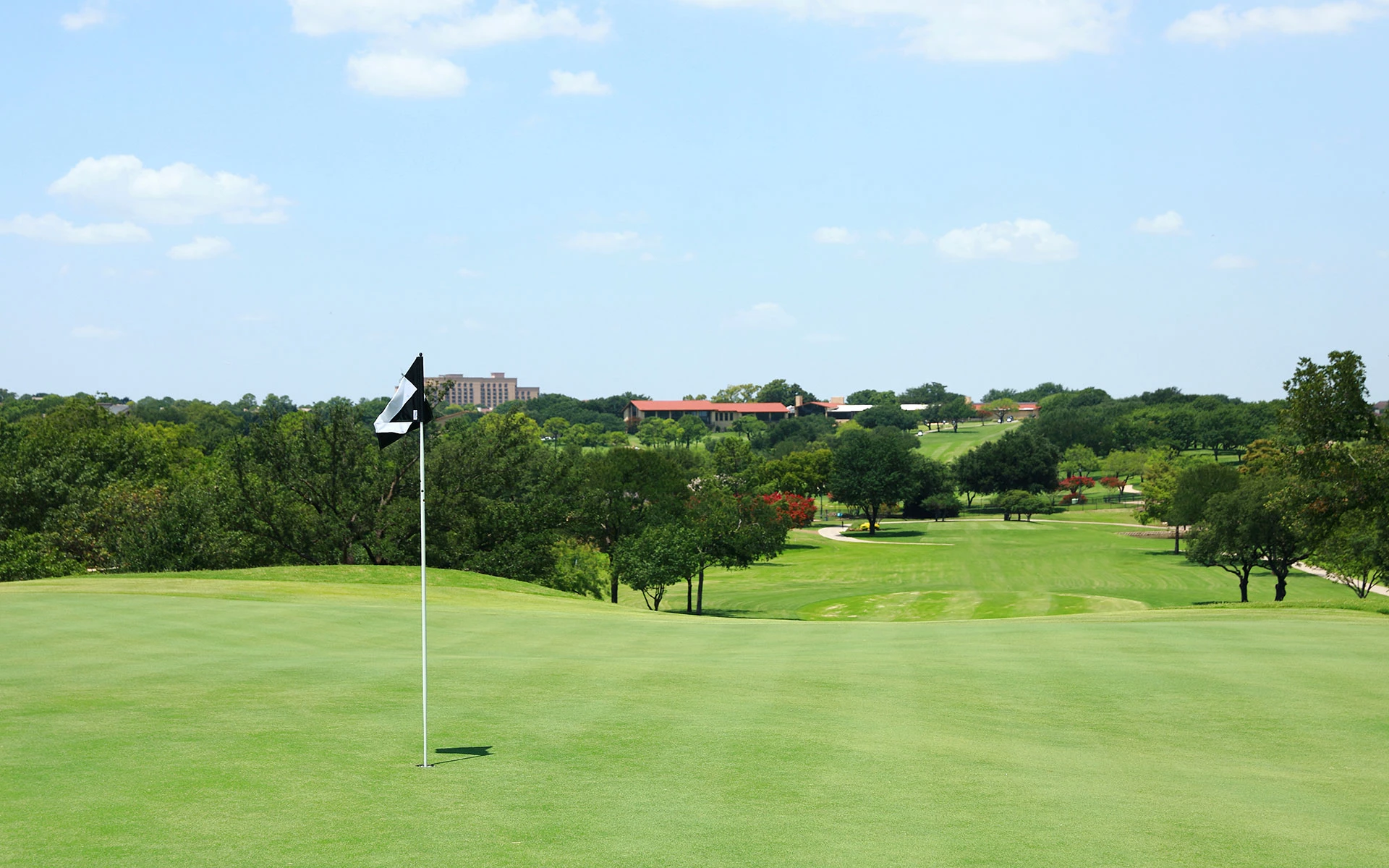 Las Colinas Country Club - Golf Course