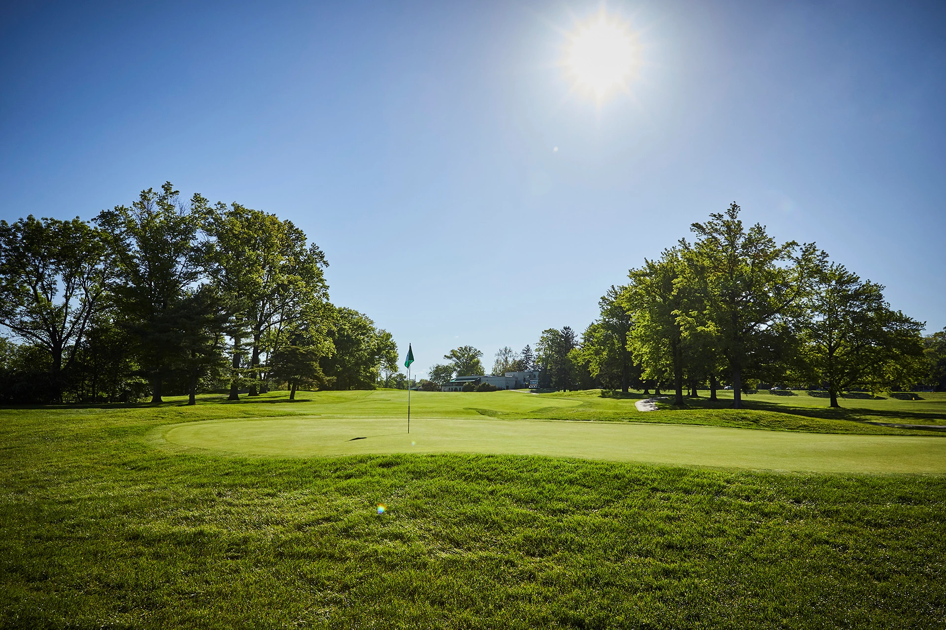 North Hills Country Club - Golf Course Hole 1