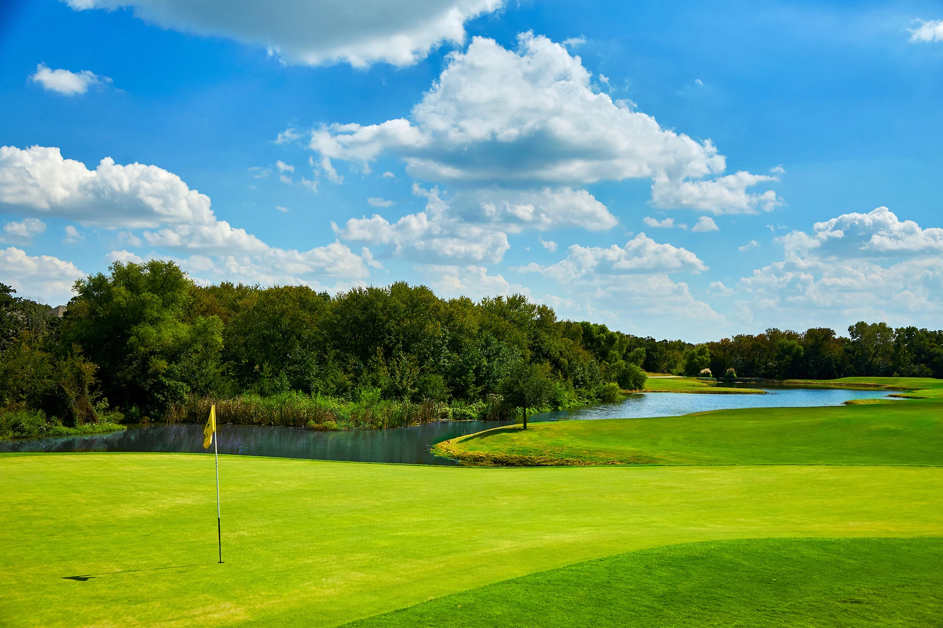 Oakmont Country Club - Golf Course Hole #14