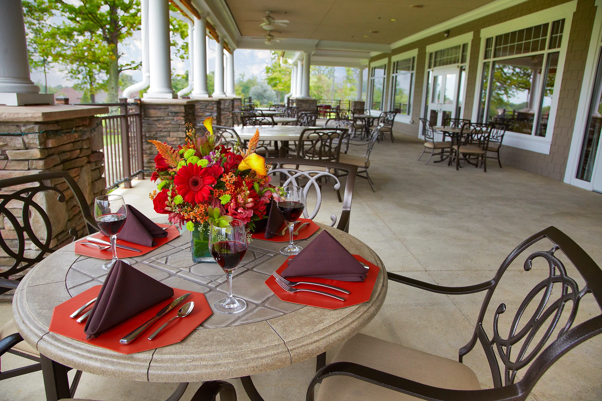 Quail Hollow Country Club - Patio Dining