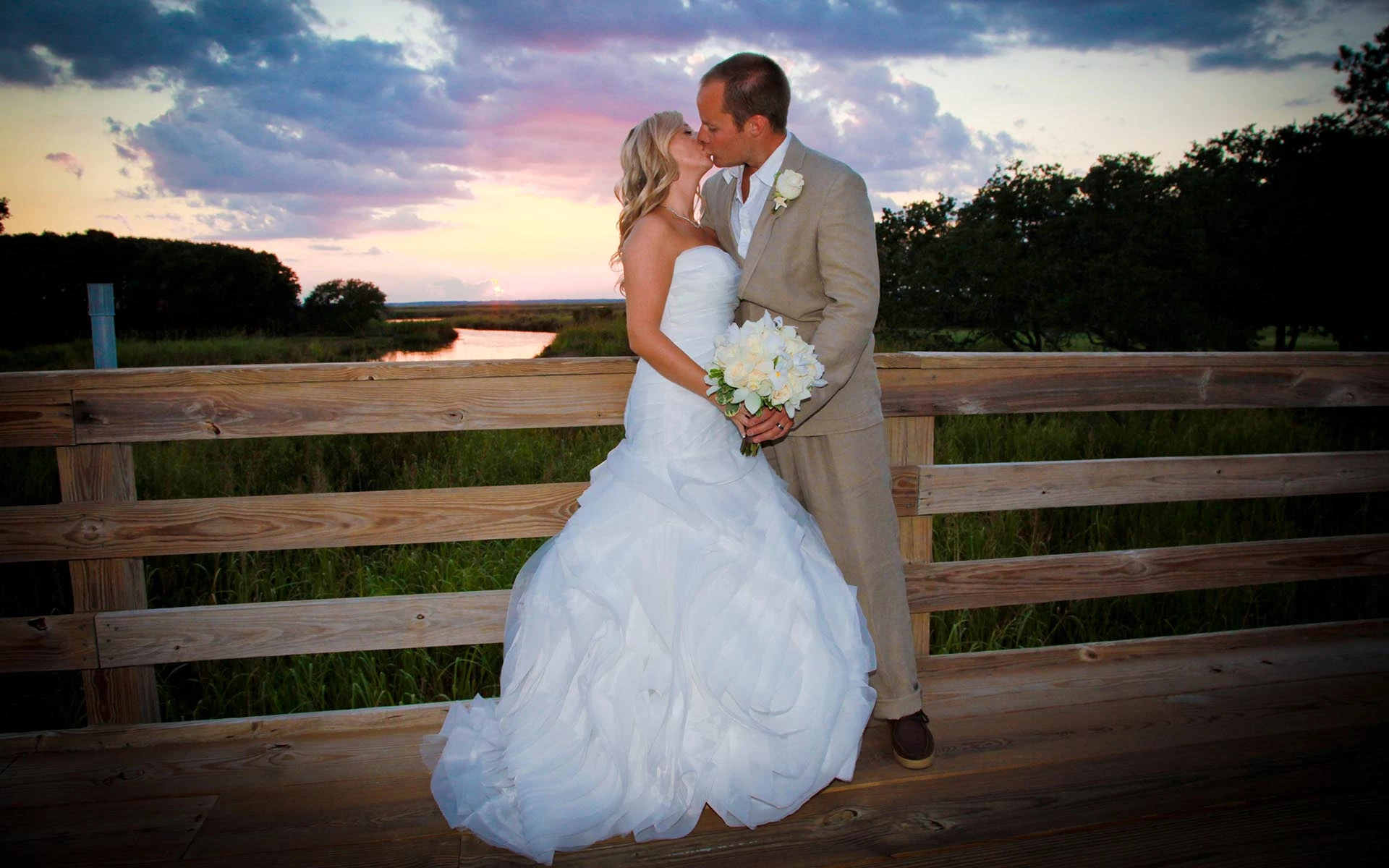 The Currituck Club - Wedding Couple