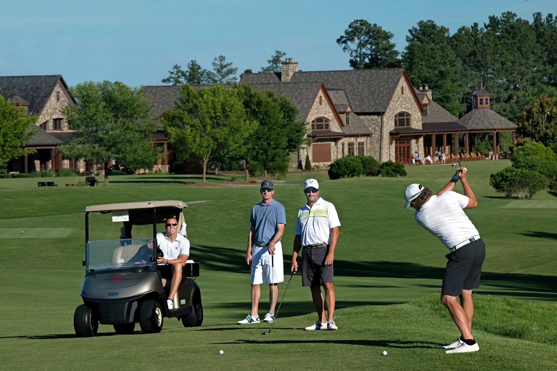 The Hasentree Club - Members playing golf