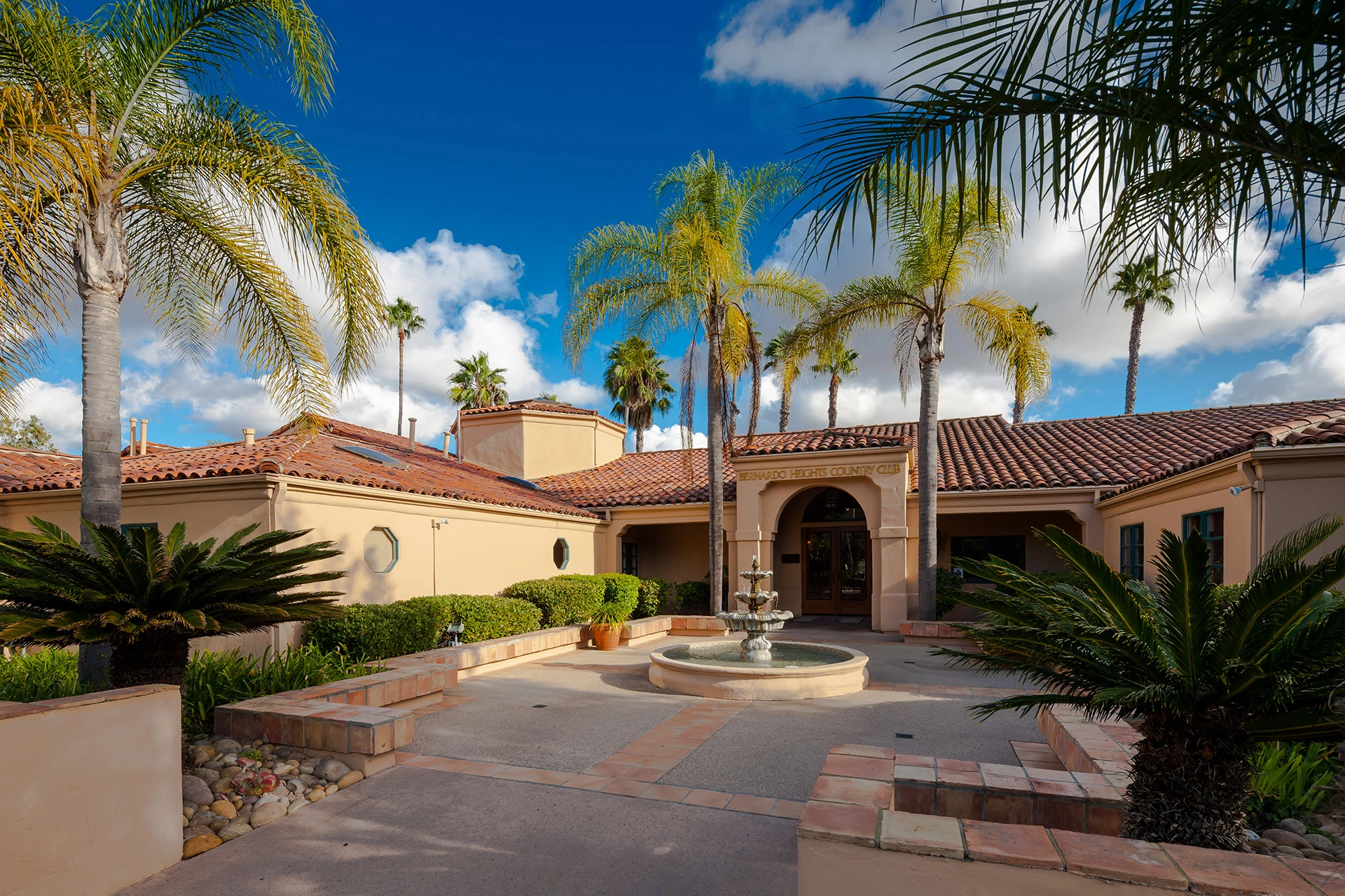 Bernardo Heights Country Club - Clubhouse